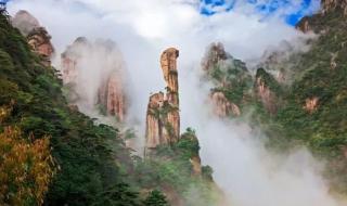 三清山巨蟒峰损毁案